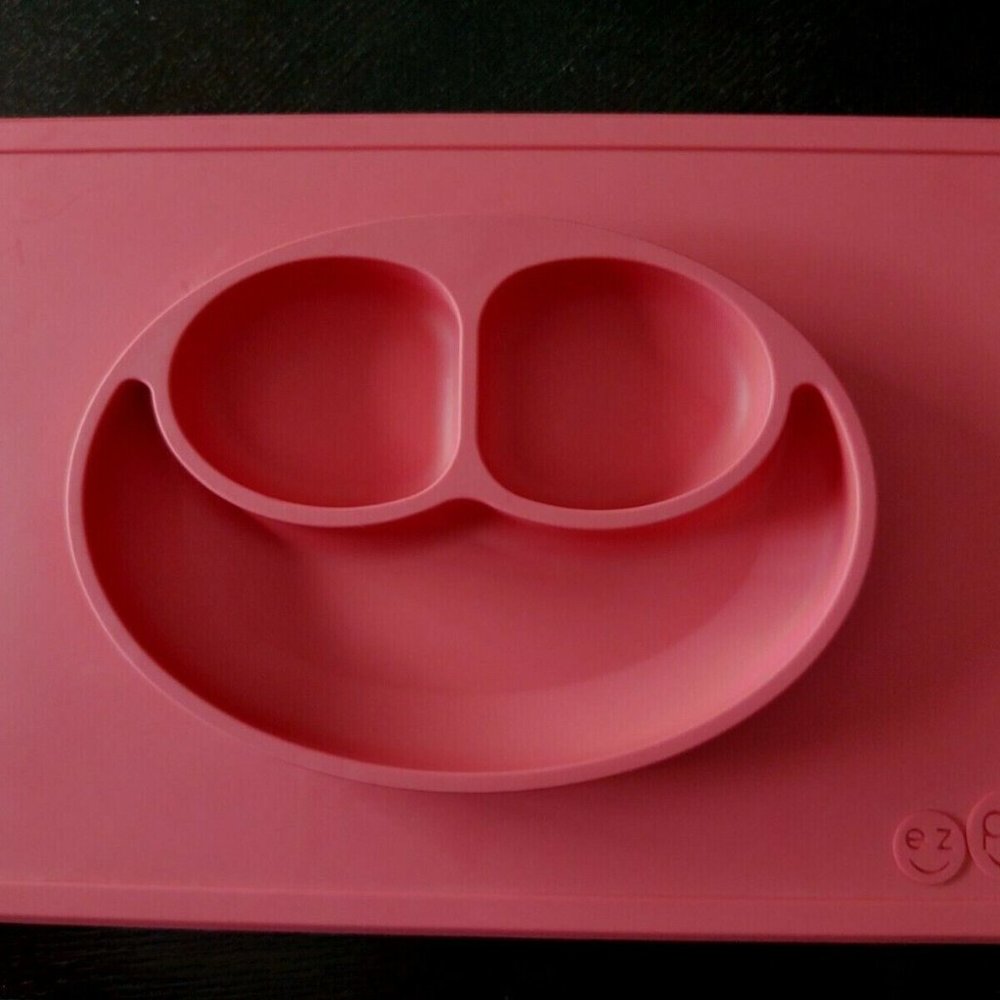 EZ PZ Silicone Happy Mat - Non-Spill Toddler Feeding Dish